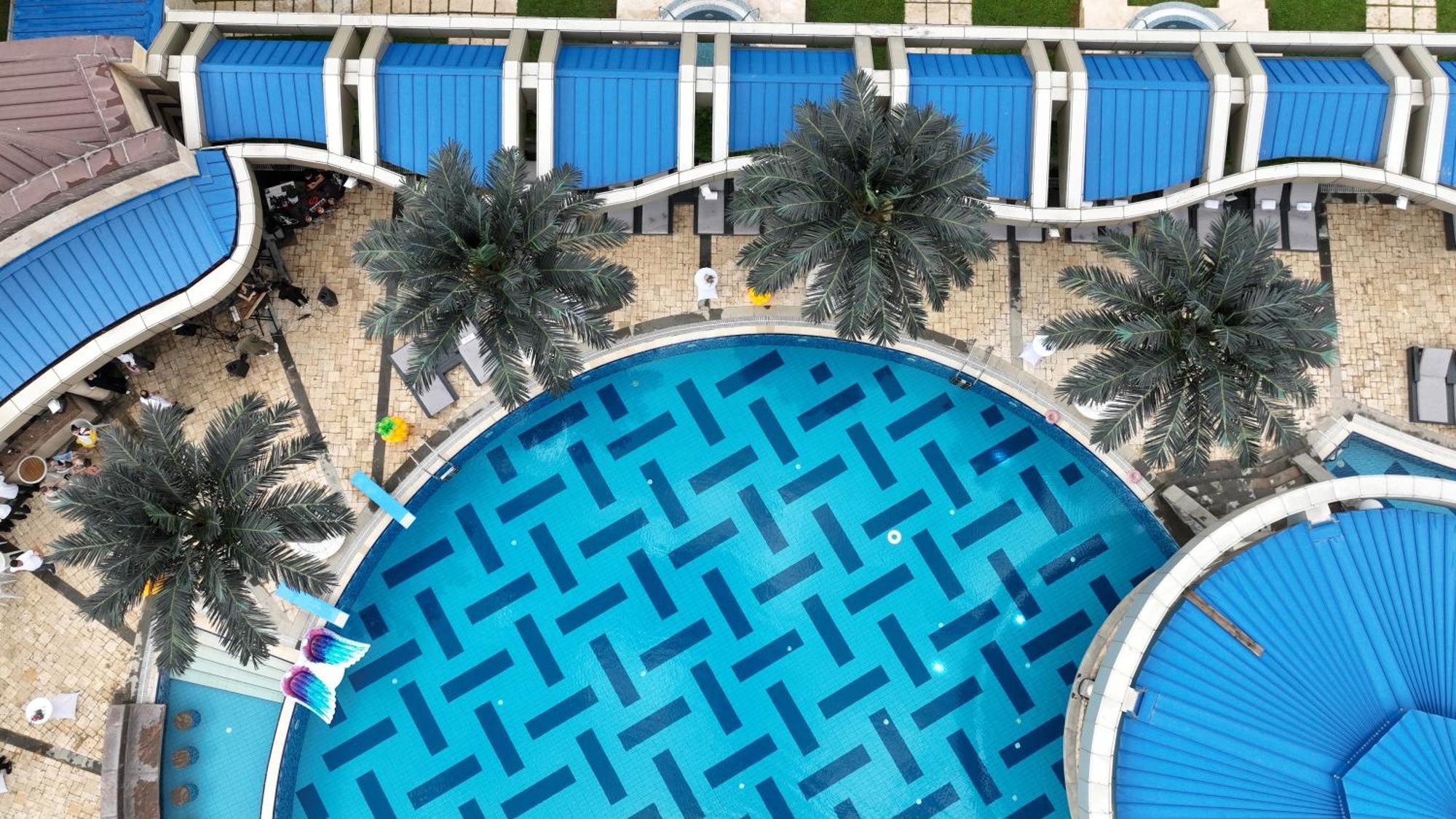 Multi Grand Pharaon Hotel Ptghni Exterior foto