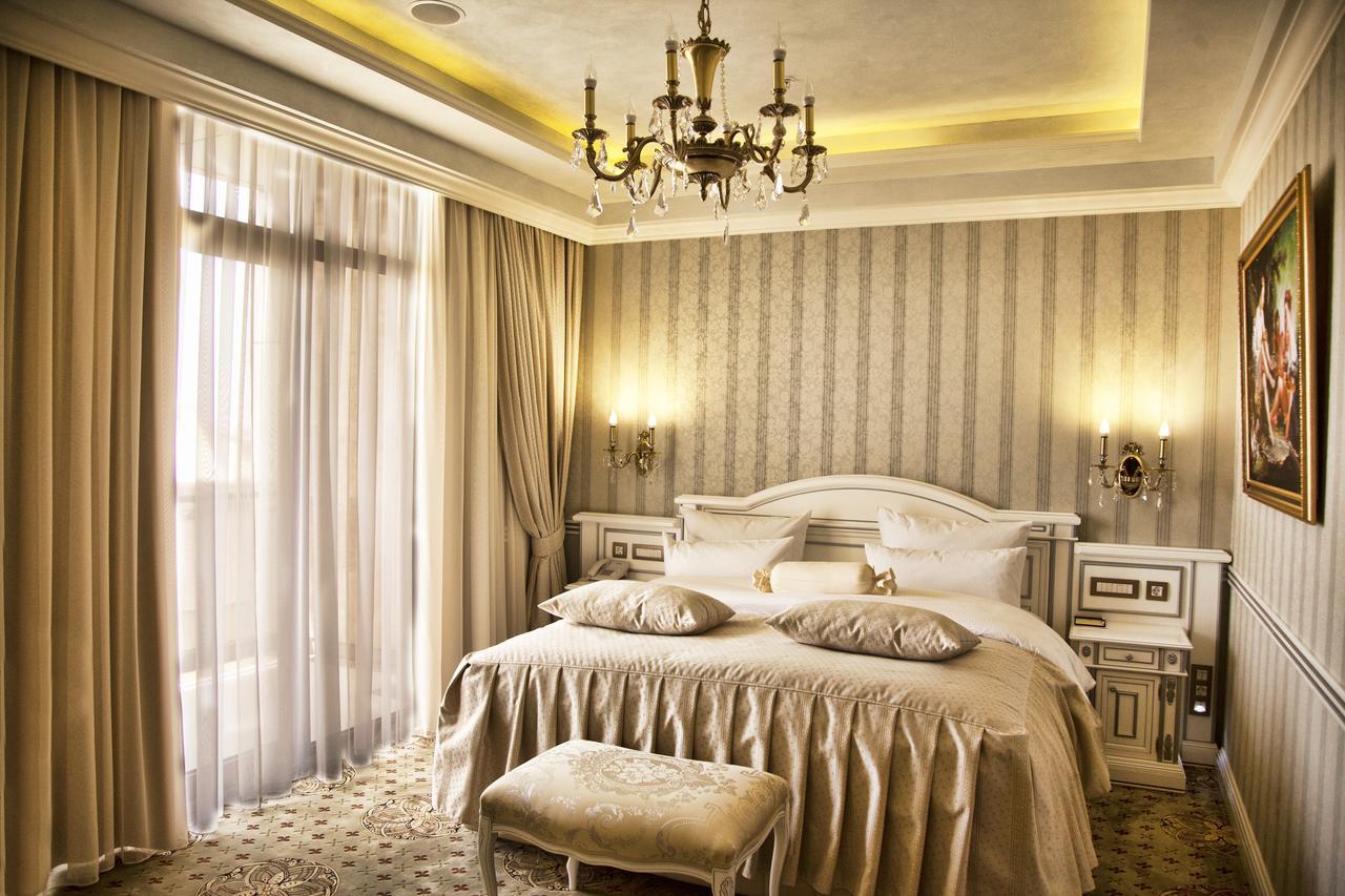 Multi Grand Pharaon Hotel Ptghni Exterior foto