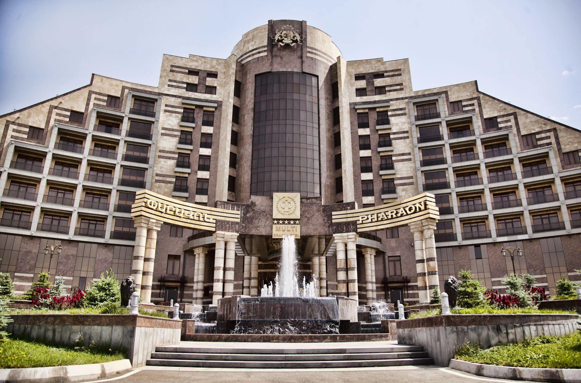 Multi Grand Pharaon Hotel Ptghni Exterior foto